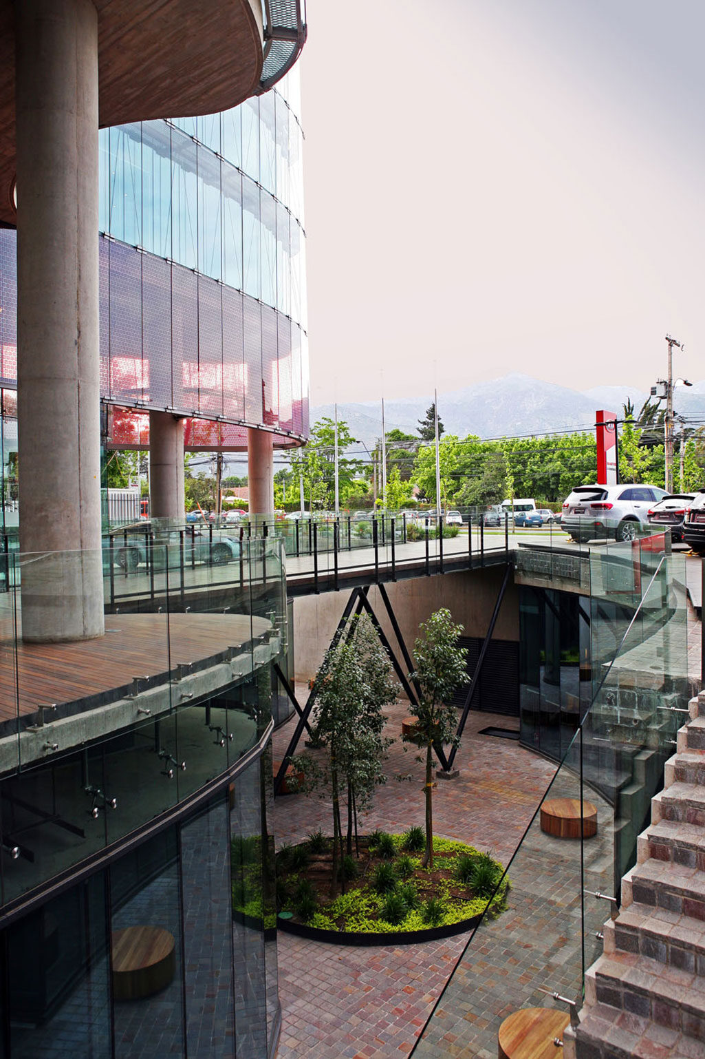 Indumotora Building Las Condes