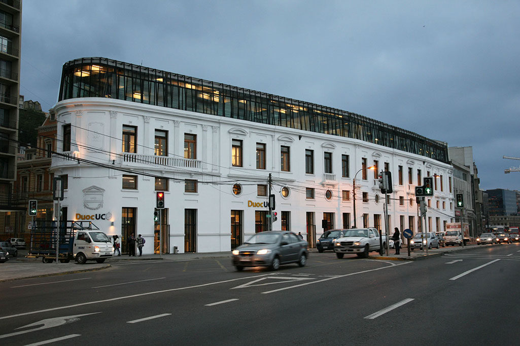 Duoc Cousiño Palace